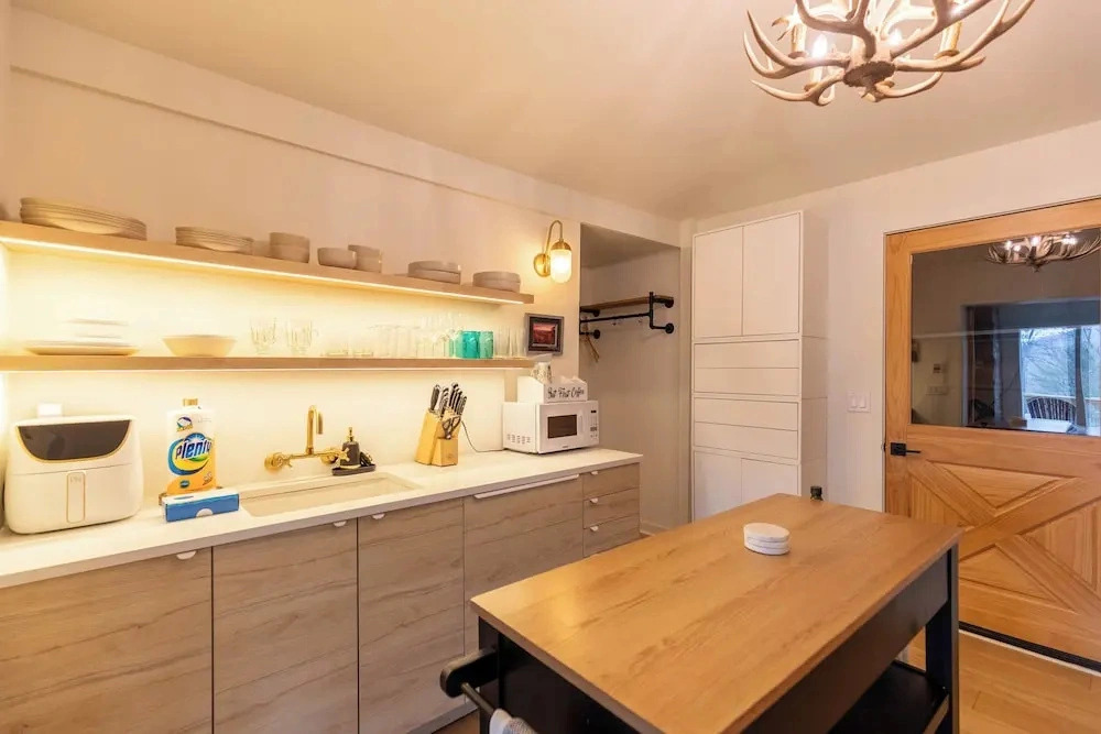Moondrift Retreat at Linville Land Harbor