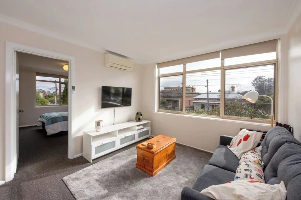 Bright & Comfortable 1BR Unit in Trendy Brunswick!