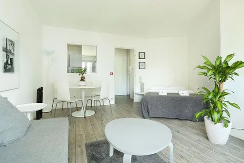 Studio Prestige Montparnasse
