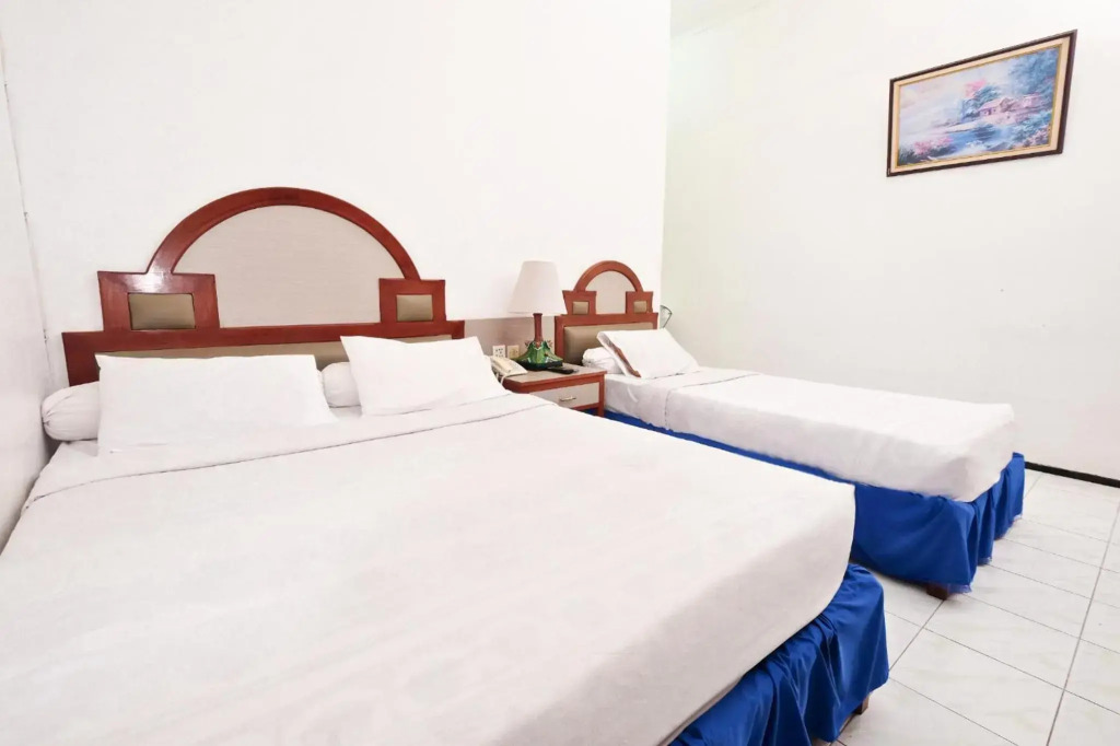 Berlian Abadi Hotel by Sinergi