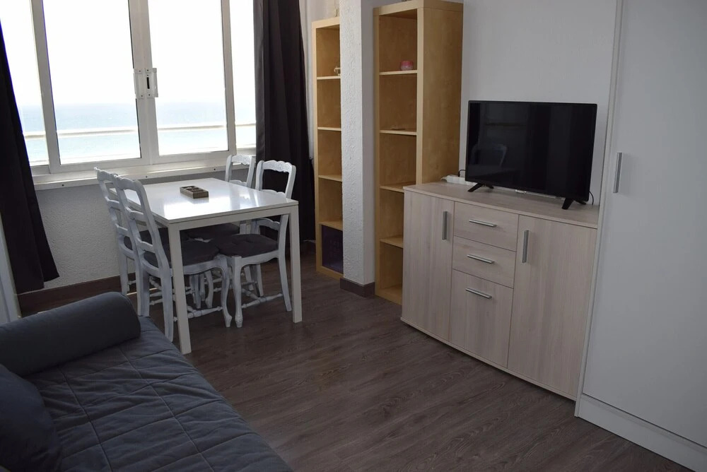 323-estudio Situado en Primera Línea de Playa