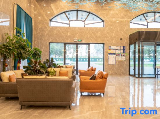 Qiyuehai Holiday Hotel