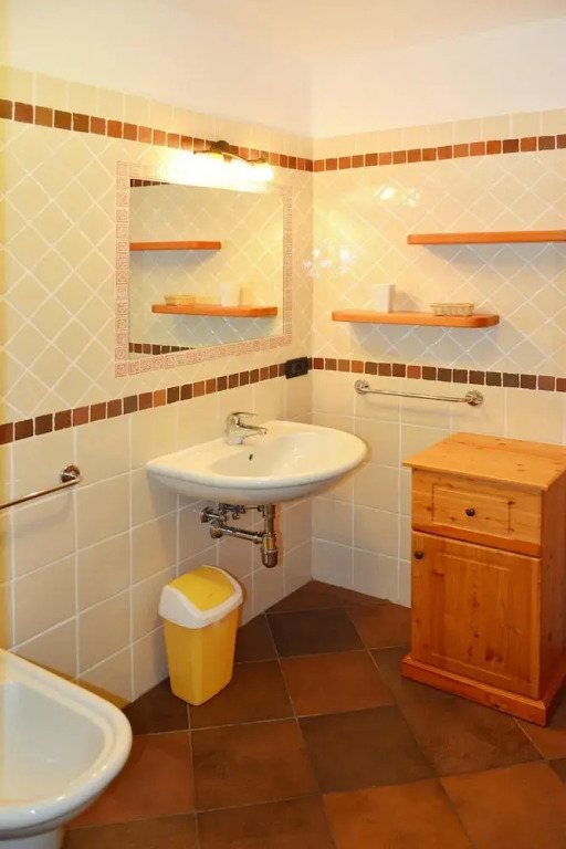 Apartment in Pellizzano Near Shopping