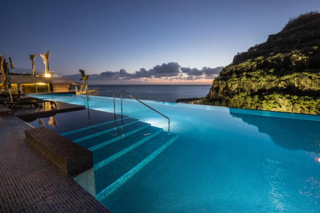 Saccharum Resort