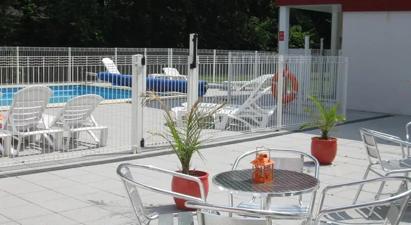 UNIVEA Suites Confort Nantes La Beaujoire