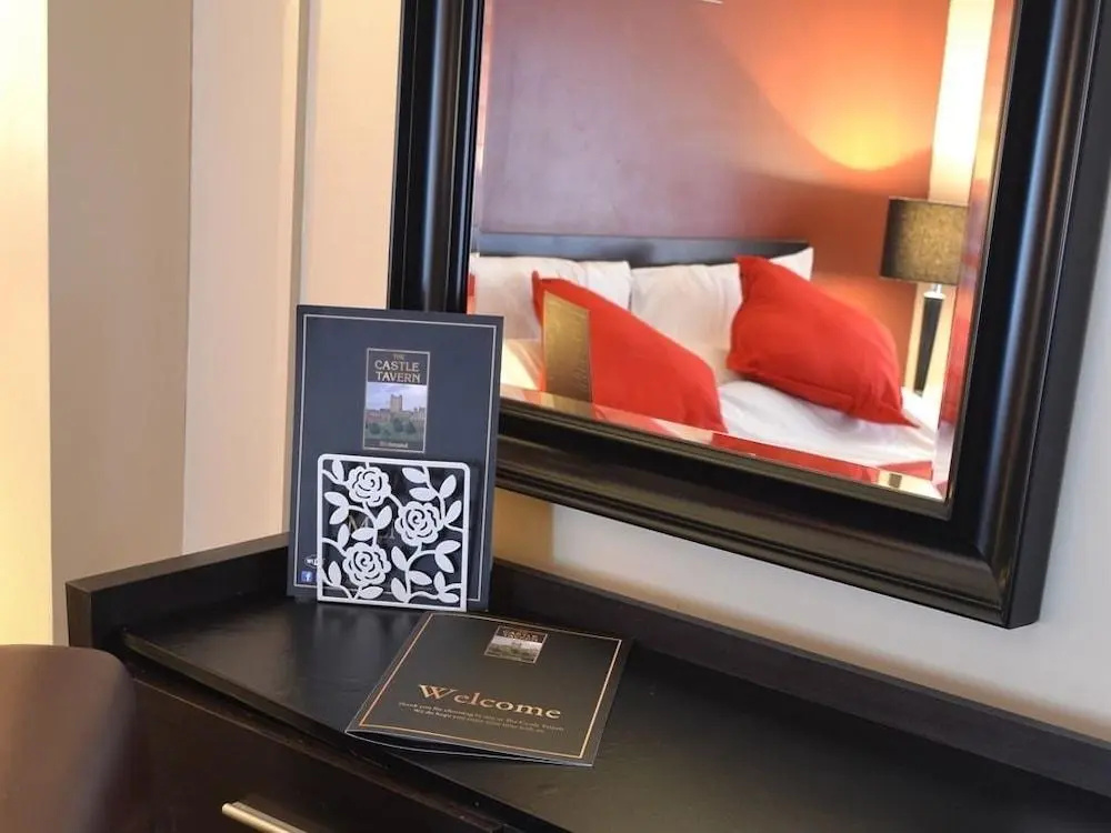 The Castle Tavern Pub & Guest Rooms