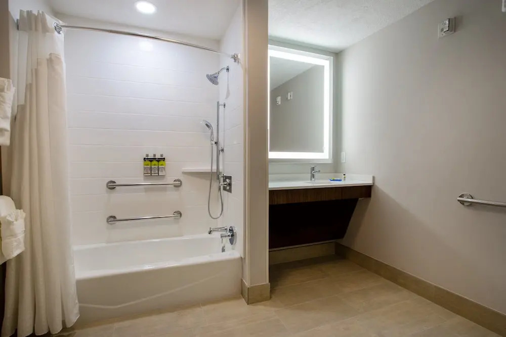 Holiday Inn Express & Suites - Deland South by IHG