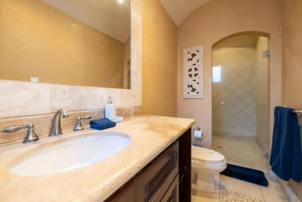 Bocaraca 2 - Luxury 2 BR Condo