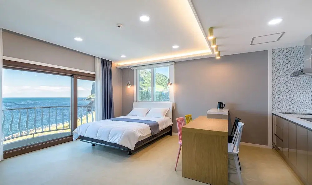 Sunrise Castle Pension