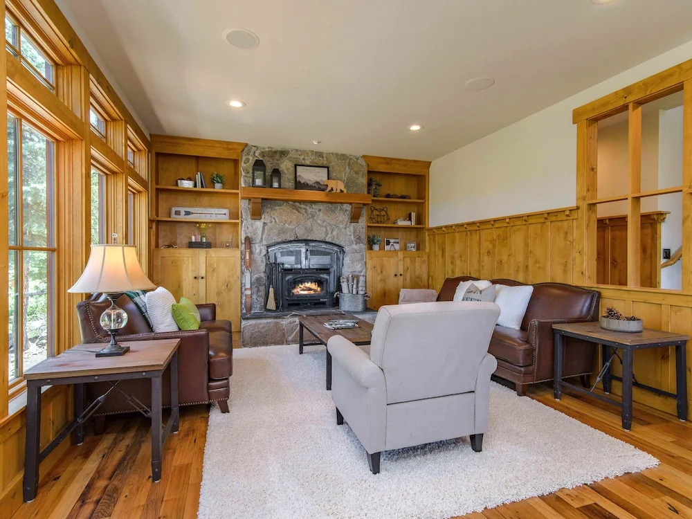 11322 Somerset Drive Home 4 Bedrooms 3 Bathrooms Home