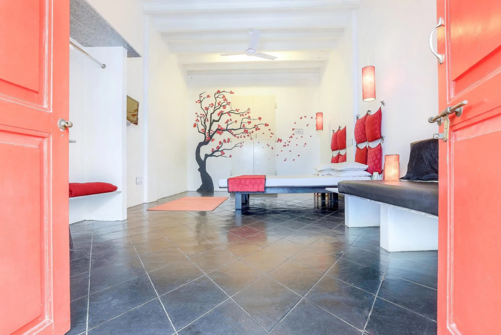 Itsy Hotels Red Lotus Heritage, Promenade Beach
