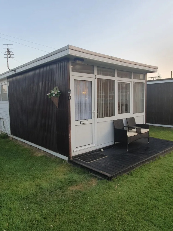 Lovely Relaxing two Bedroom Holiday Chalet