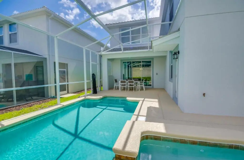 Birmingham 5 Bedroom House