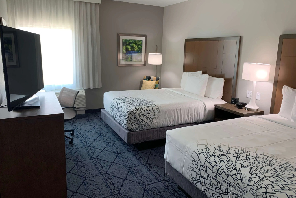 La Quinta Inn & Suites by Wyndham Round Rock near Kalahari