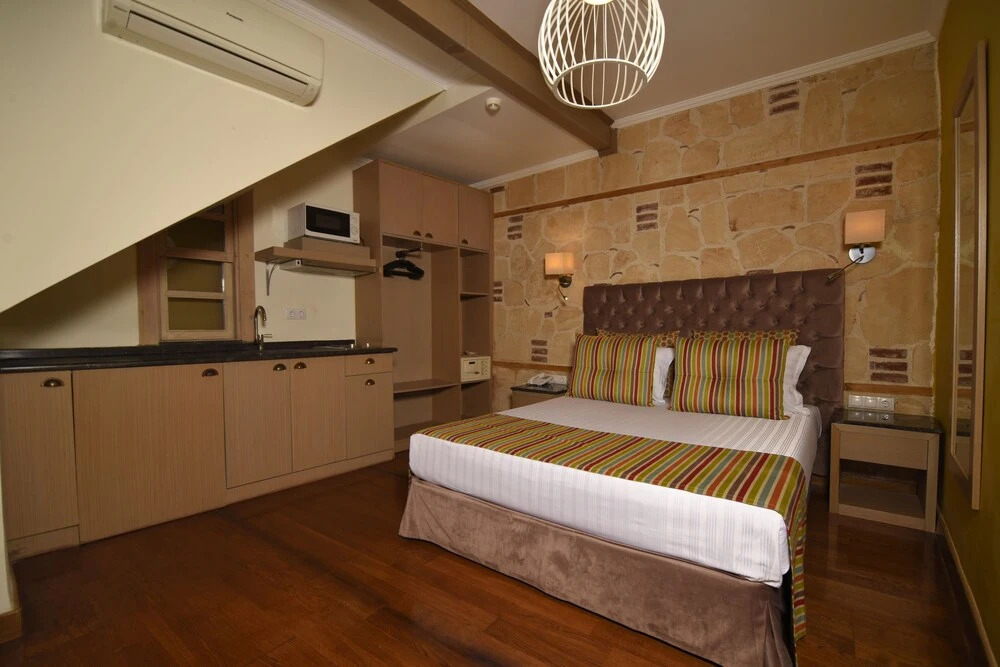 Studio Flat in Old Town Emp 106