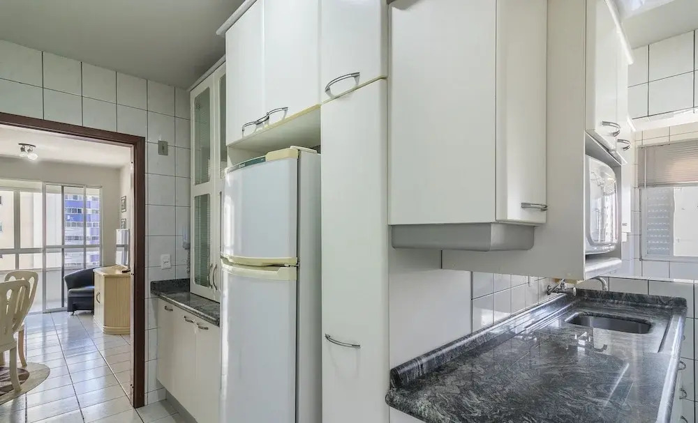 Apt in Downtown BC 350m From the Beach Pae1002