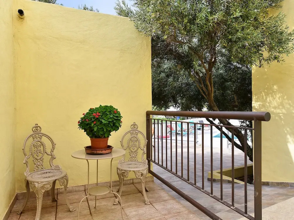 Authentic Holiday Home, Ground Floor Level, With Private Pool and Large Terrace