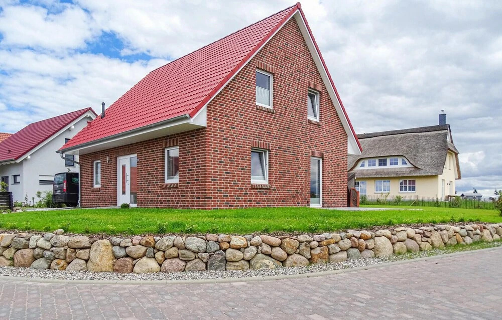 Gorgeous Home In Groß Schwansee With Sauna