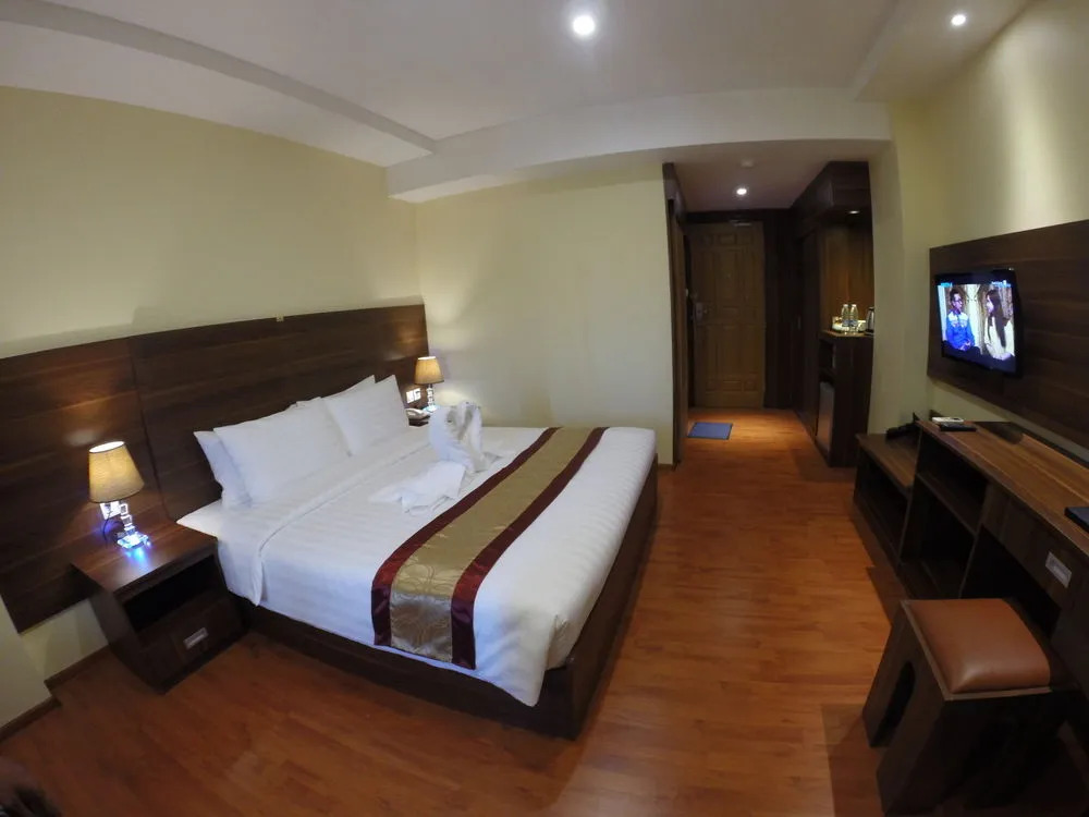 Silver Green Hotel