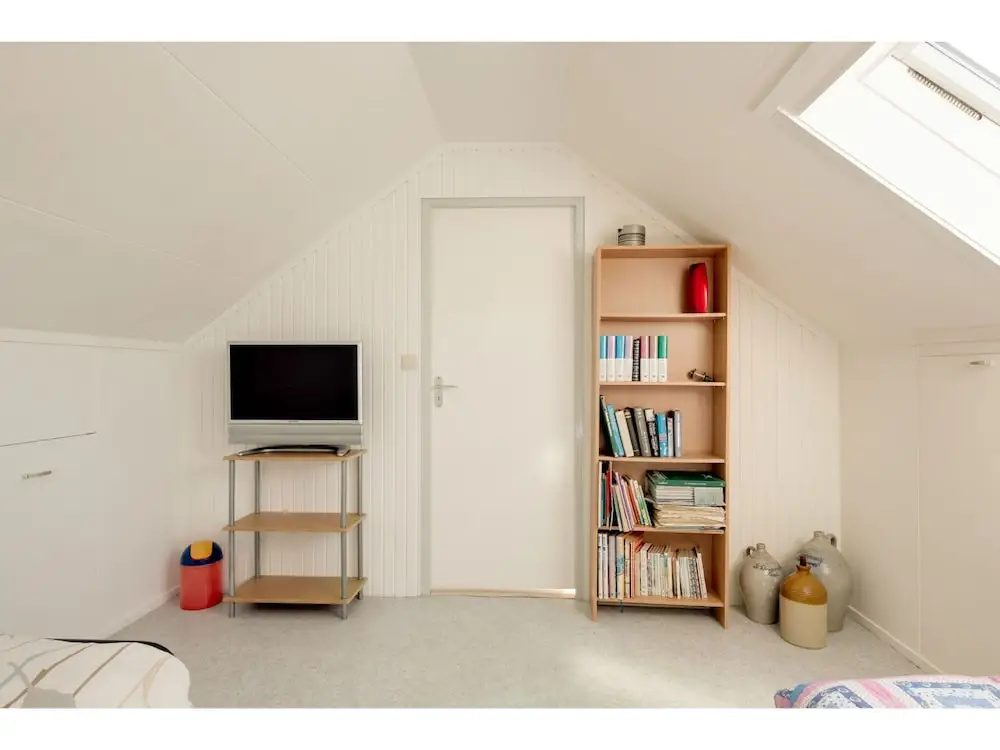 Secluded Holiday Home in Julianadorp With Garden