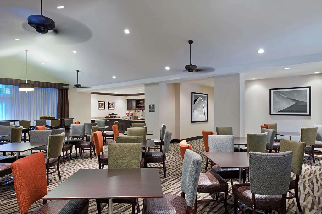 Homewood Suites by Hilton St. Louis - Galleria