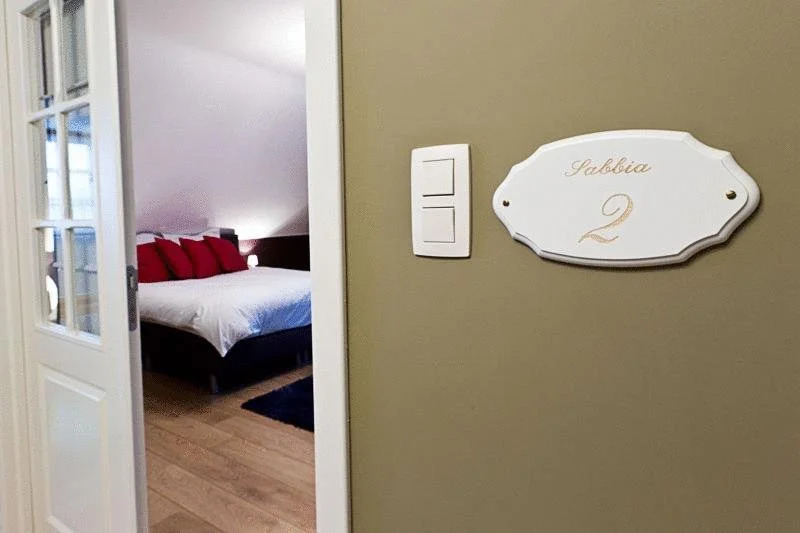B&B Azadro