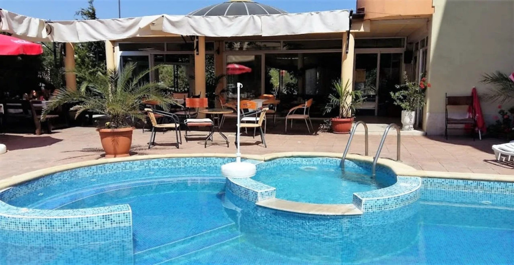 Hotel Feniks Lozenets