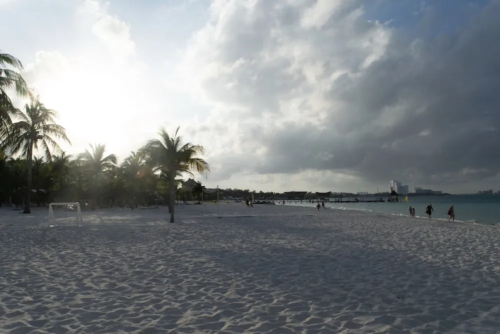 Oceanfront condo at voted best Cancun sandy beach