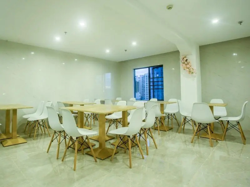 GreenTree Inn Express Hainan Haikou Haixiu Zhong Road