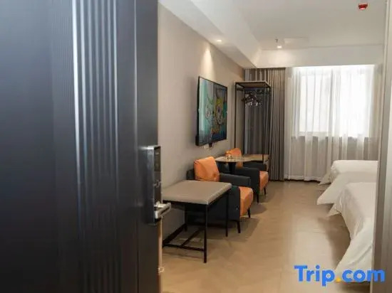 Longquan Water City Hotel (Yancheng Development Zone)