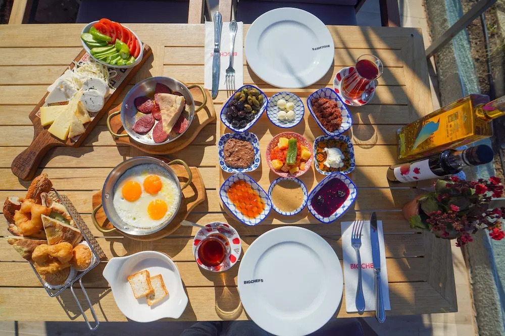 Icon Beach Suites Hotel Sovalye Island