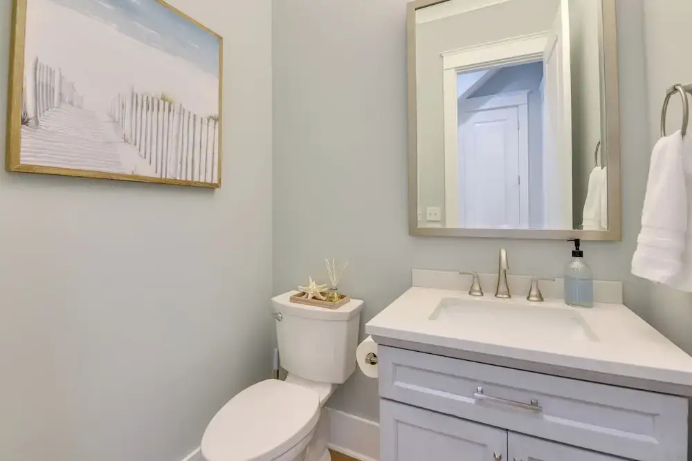Miramar Beach Getaway w/ Pool Access & Fireplace