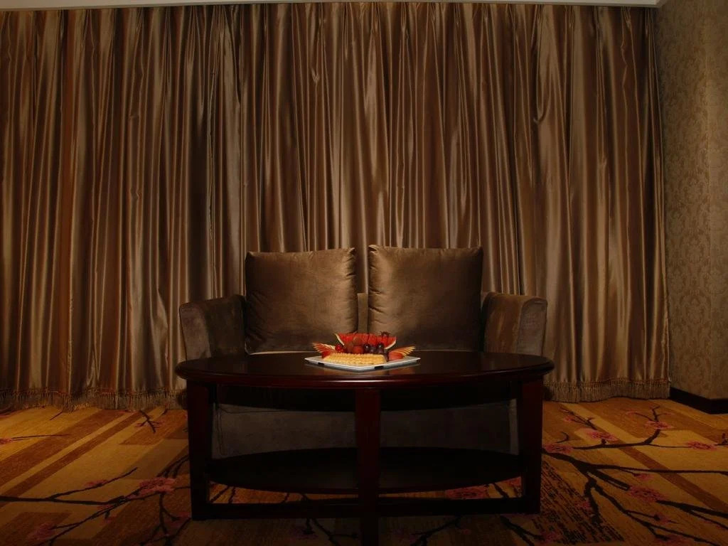 Junyi Runhua Hotel