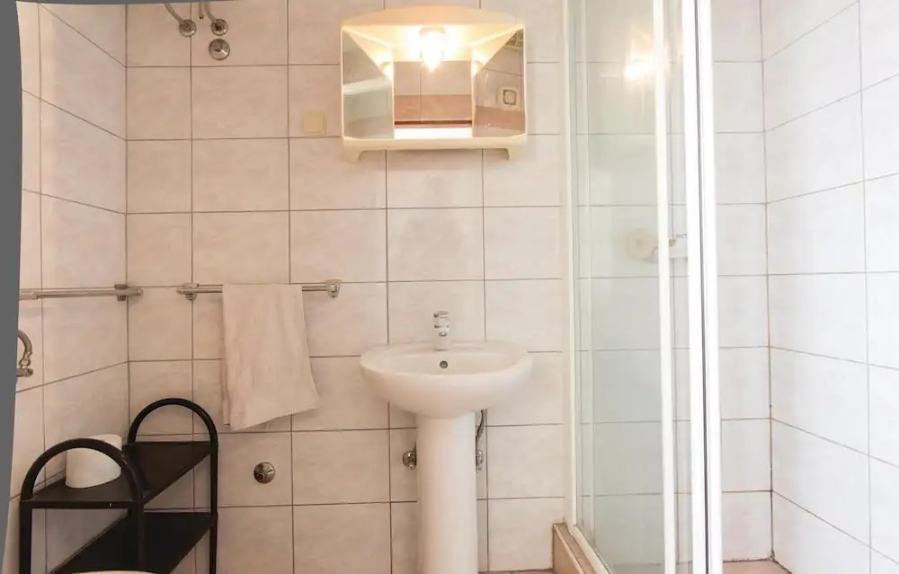 Amazing Apartment in Pula With 2 Bedrooms