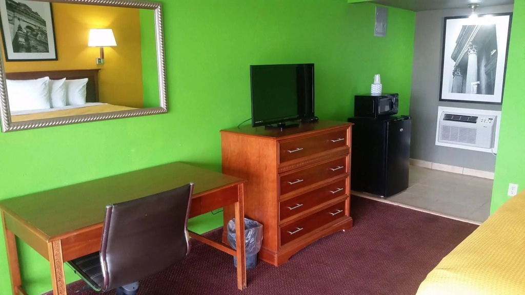 The Glancy Motel