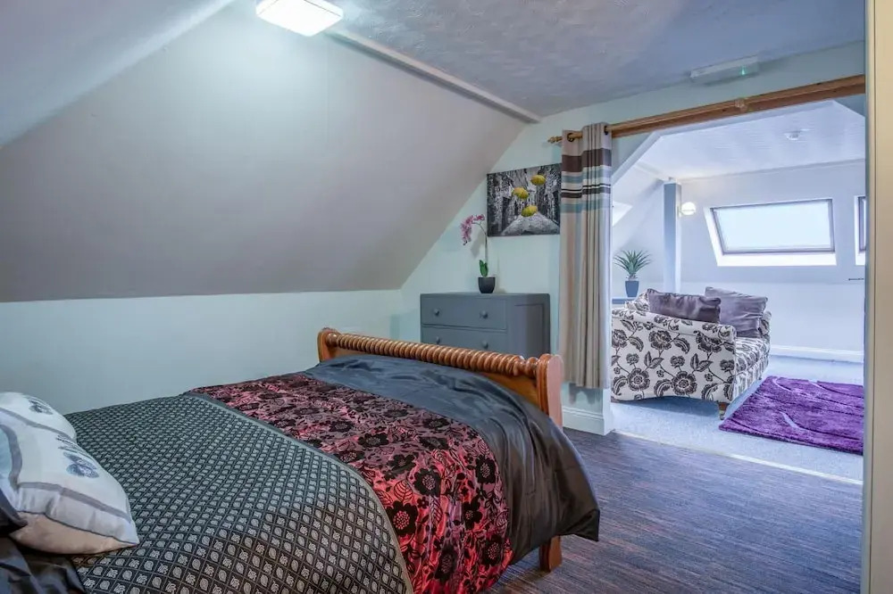 The Penthouse - 1 Bedroom Penthouse - Milford Haven