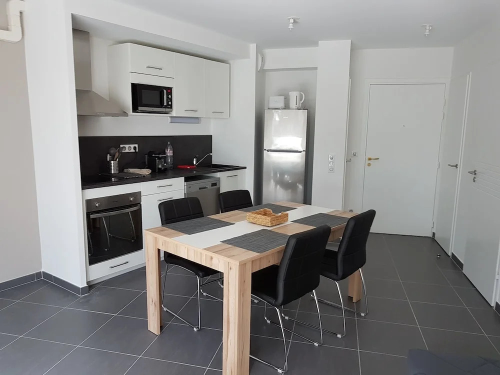 Appartement Neuf Stylé Proche Gare Sud