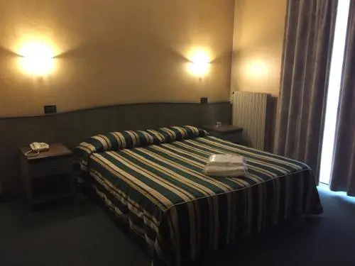 J Hotel