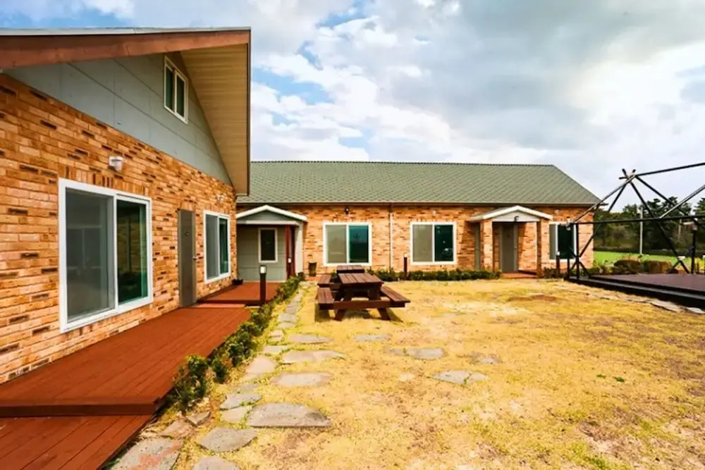 Seoguipo Umblanc Pension