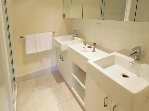 Apartments @ 23 Lonsdale