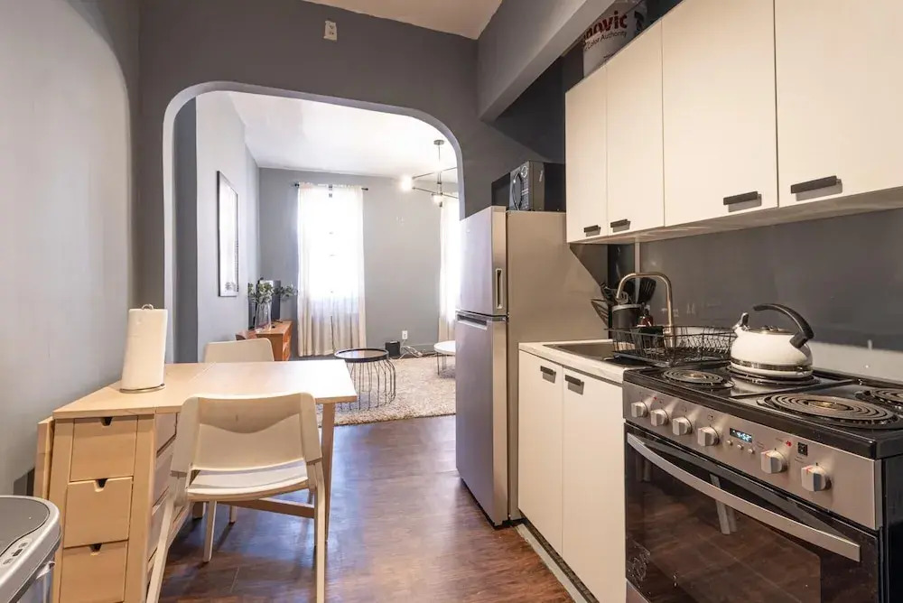 Dazzling Cozy 1 Bedroom Monthly Apartment