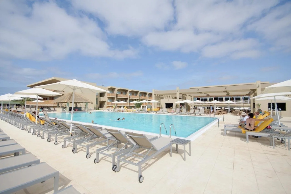 Oasis Salinas Sea
