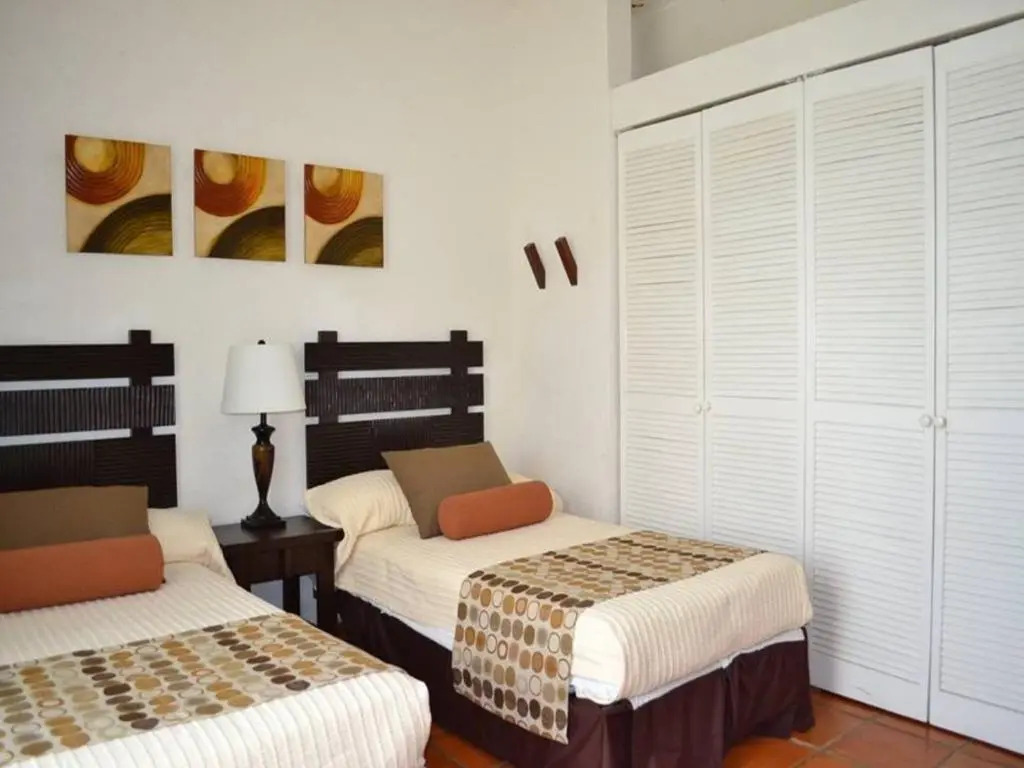 Beautiful Condo on 10th Av in the center of playa