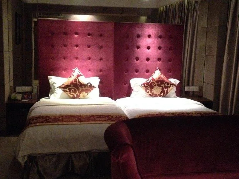 Xiangyang Shanshui Wenjing Hotel