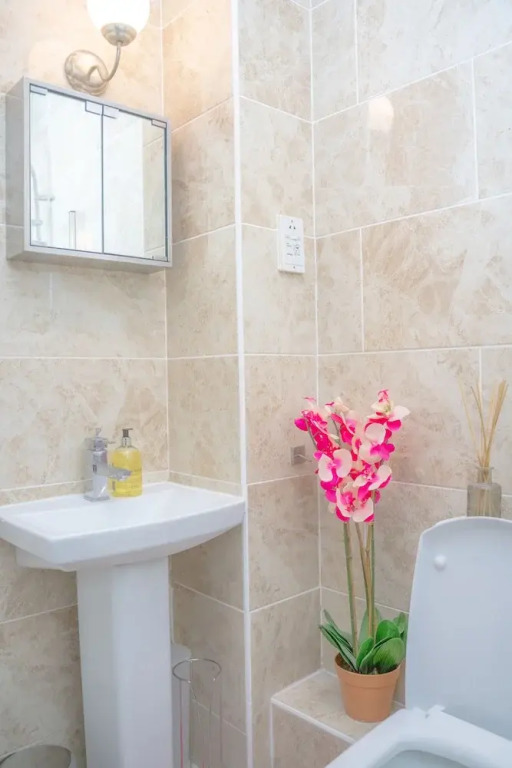 Modern Tower Bridge 2BR Town House