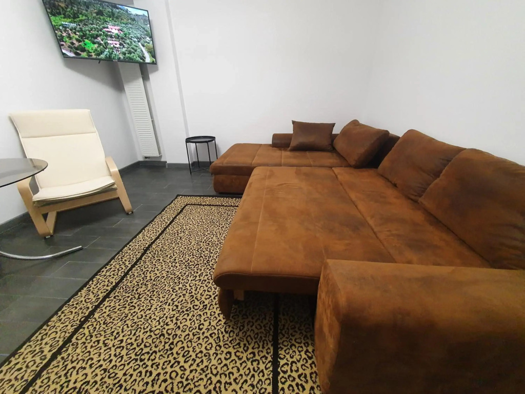 New apartment in luxury zone with garden,free parking