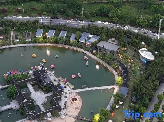 Mount Fanjing Yun She Crescent Pool Homestay