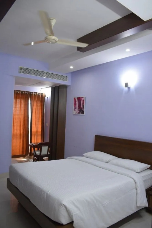 Hotel RSR Residency