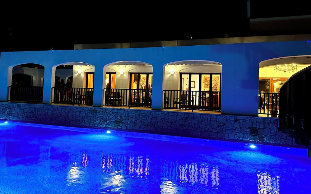 Luxury Apartment for 4 People in Cala D'or
