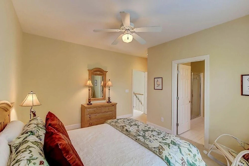 32 Ocean Point